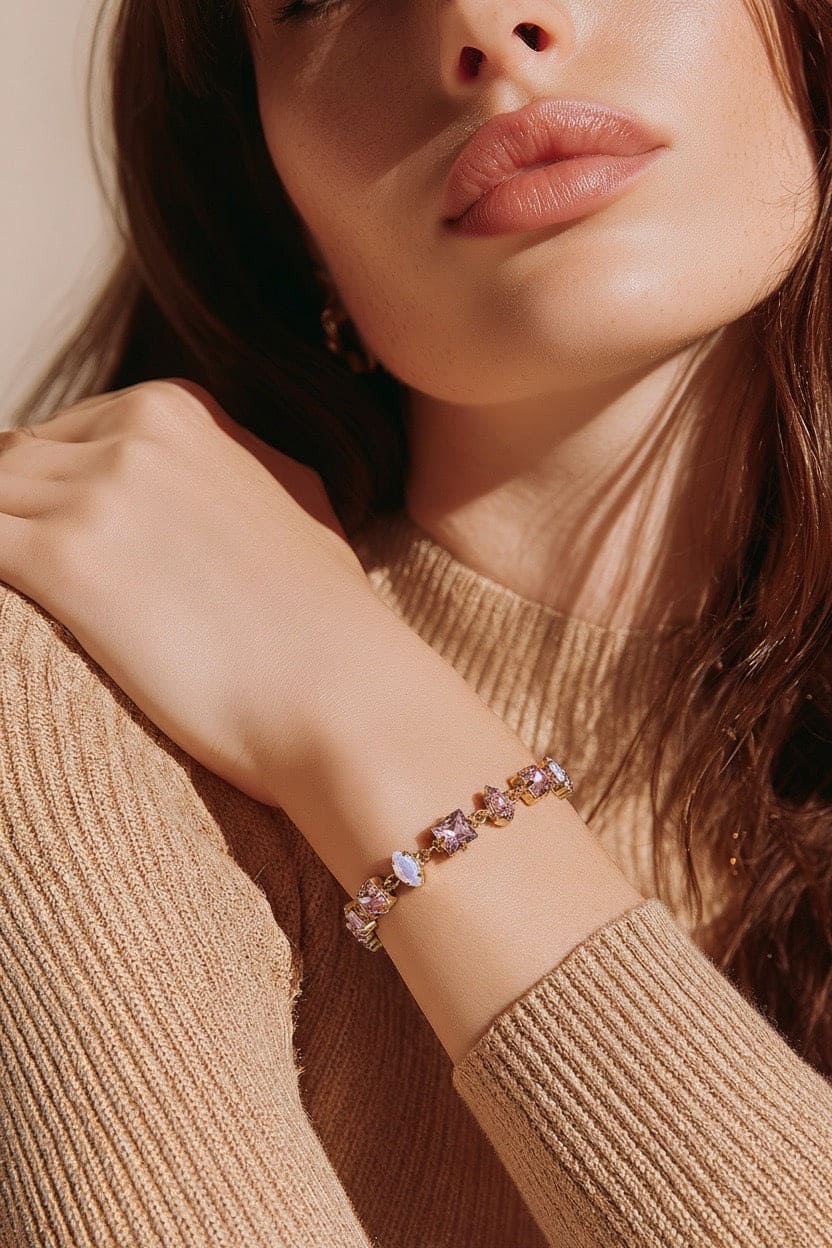 Blossom armband brown gold met Swarovski kristallen in goud - handgemaakte statement armband met bruine stenen