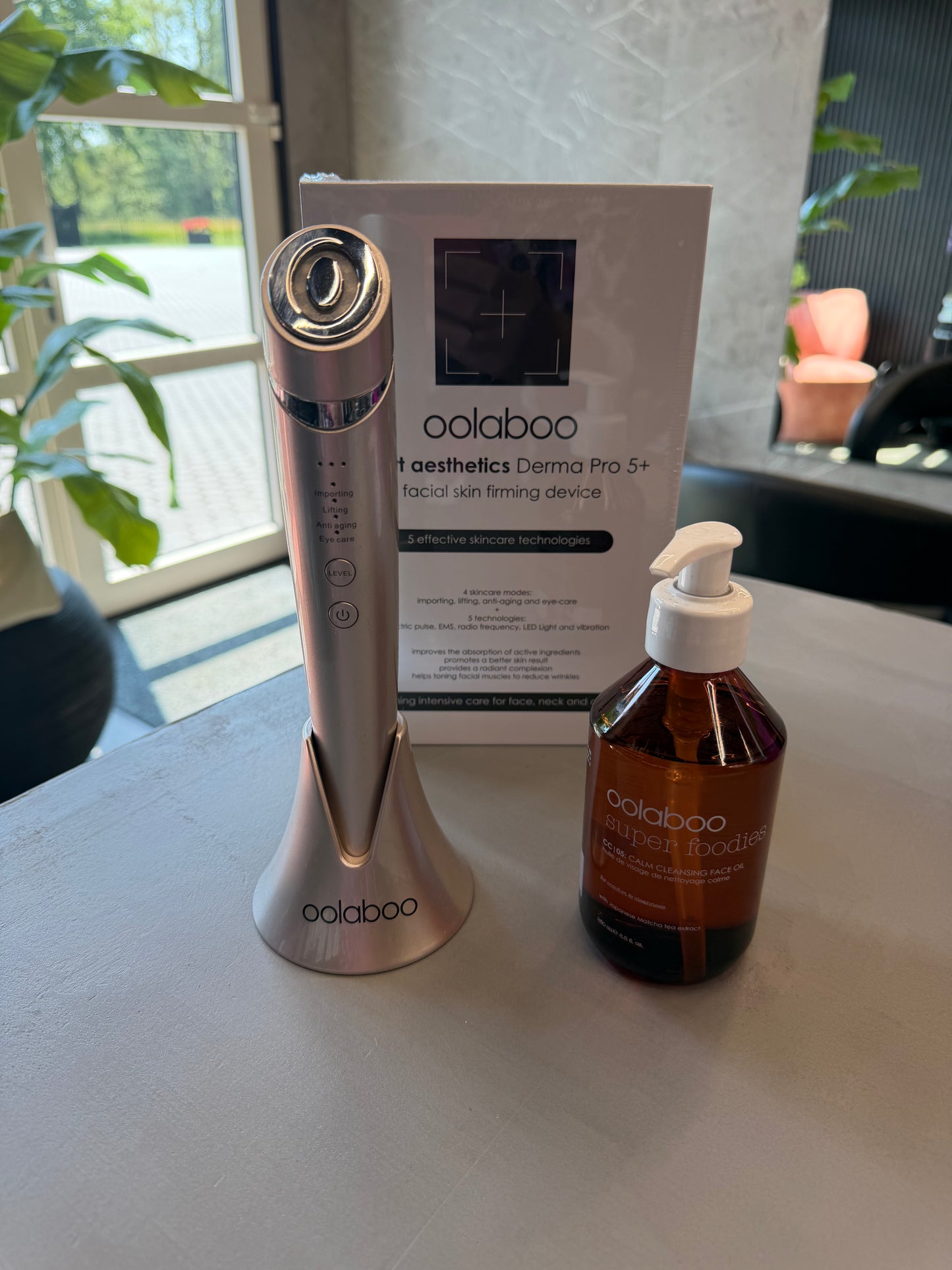 Oolaboo actie derma pro 5 en de calm cleansing face oil.