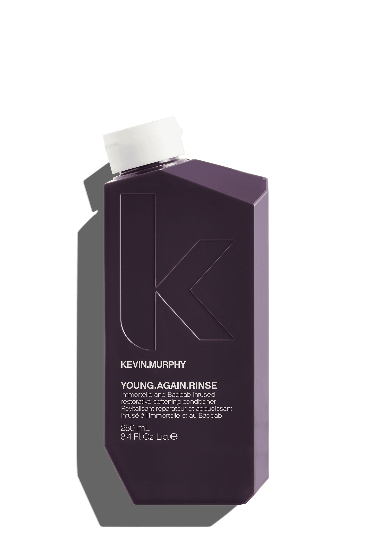 YOUNG.AGAIN is een lijn die je lokken jong houdt en beschadigd haar aanpakt. Maar wanneer heb je oud haar ? Als je lang haar hebt, is er sprake van natuurlijke veroudering. Kleur jij je haar, dan nomen we dit chemische veroudering. Kevin murphy conditioner 